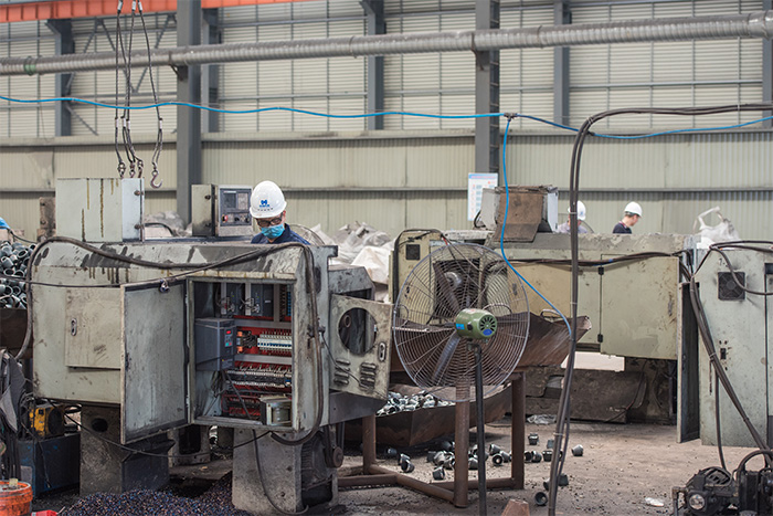 华阴网架配件-锥头加工车间